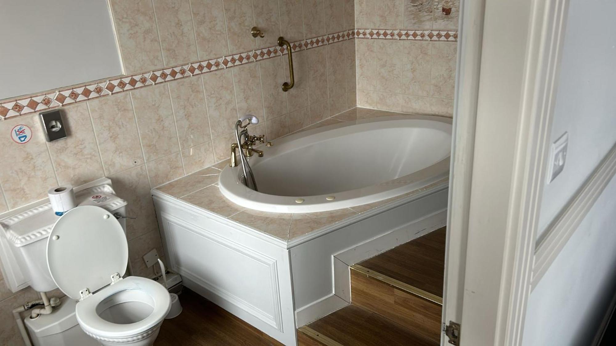The Strathmore 3*